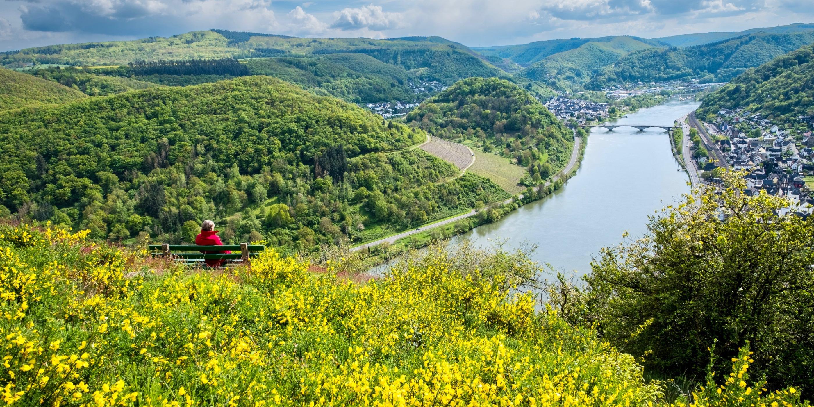 Aussichtspunkt auf dem Kardener Berg mit Blick auf Treis und Karden und die Mosel